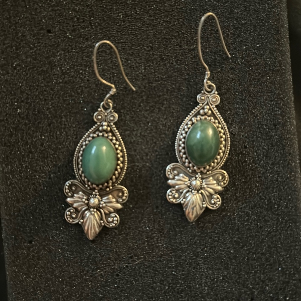 Ear rings